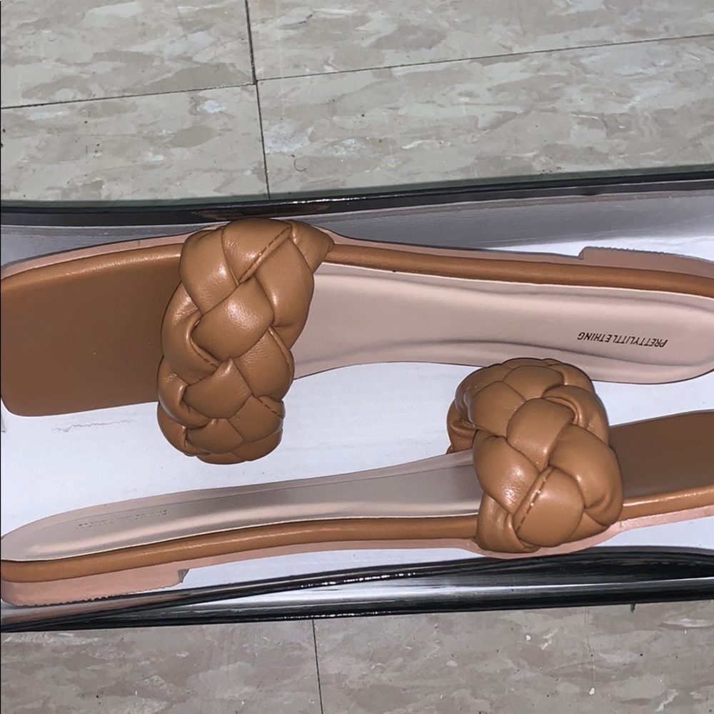 Flats - Picture 2 of 2